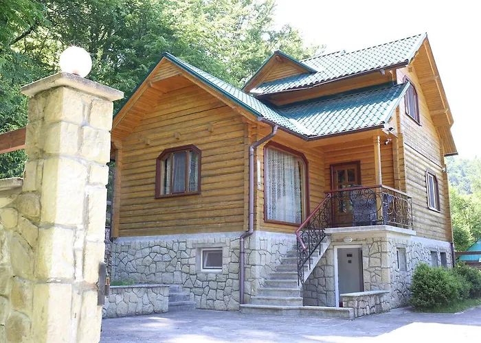Han/Misafirhane Sofia Forest Club Yaremche